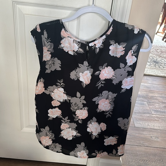 Floral work tank top - Picture 3 of 3